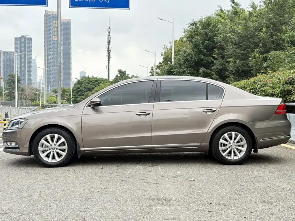Volkswagen Magotan 2014
