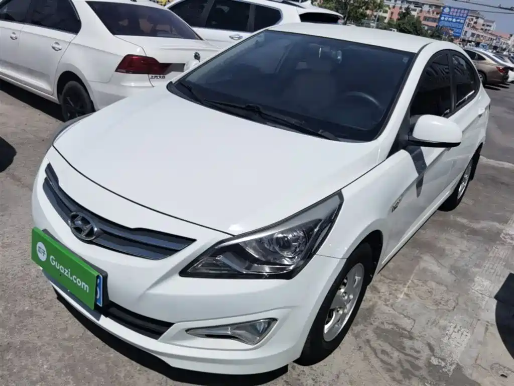 Hyundai Verna 2016 — фото 2