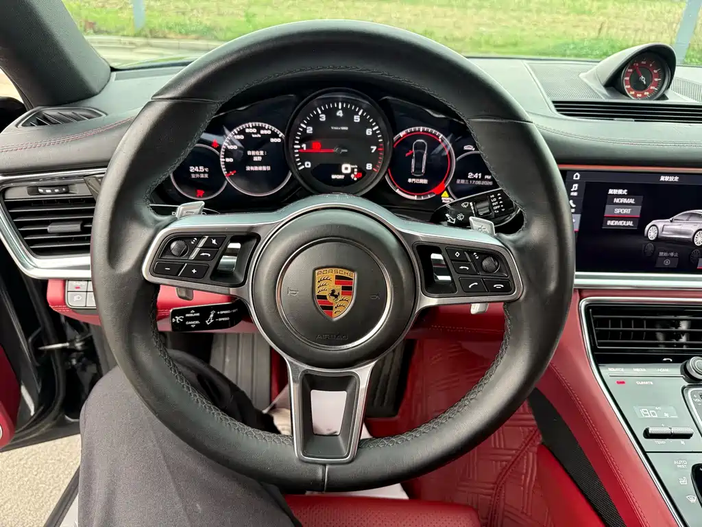 Porsche Panamera 2021 — фото 13