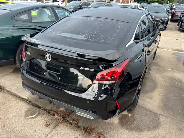 MG MG5 2022