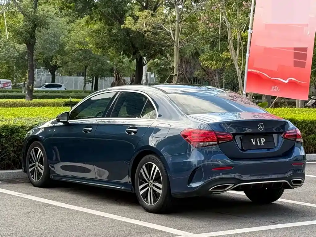Mercedes-Benz A-Class 2019 — фото 4