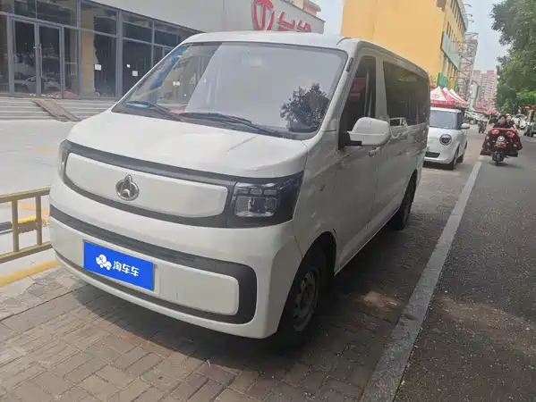 Changan Ruixing EM80 2025