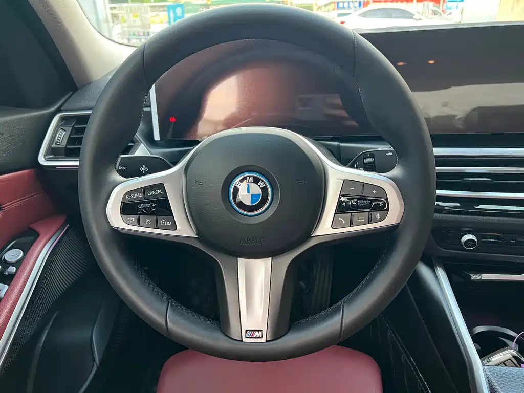 BMW i3 2024 — фото 9