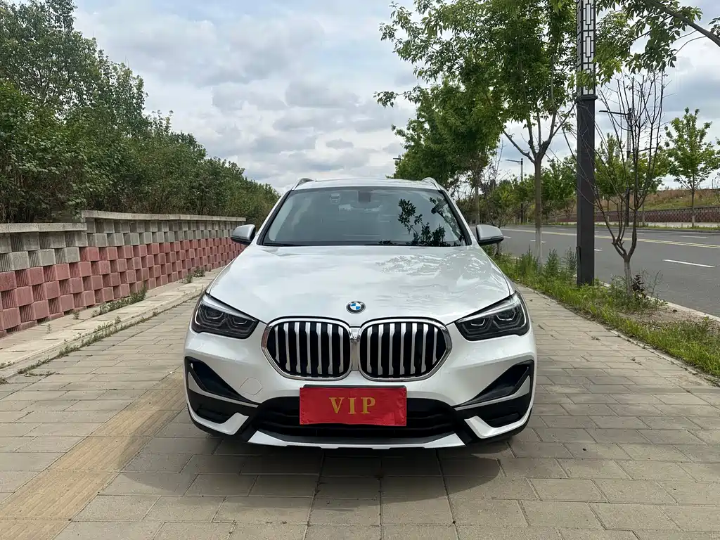 BMW X1 2022 — фото 2