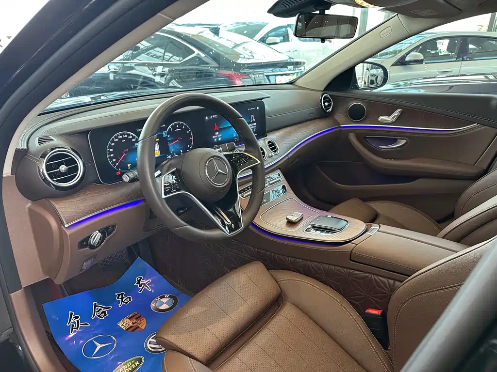 Mercedes-Benz E-Class 2023 — фото 13