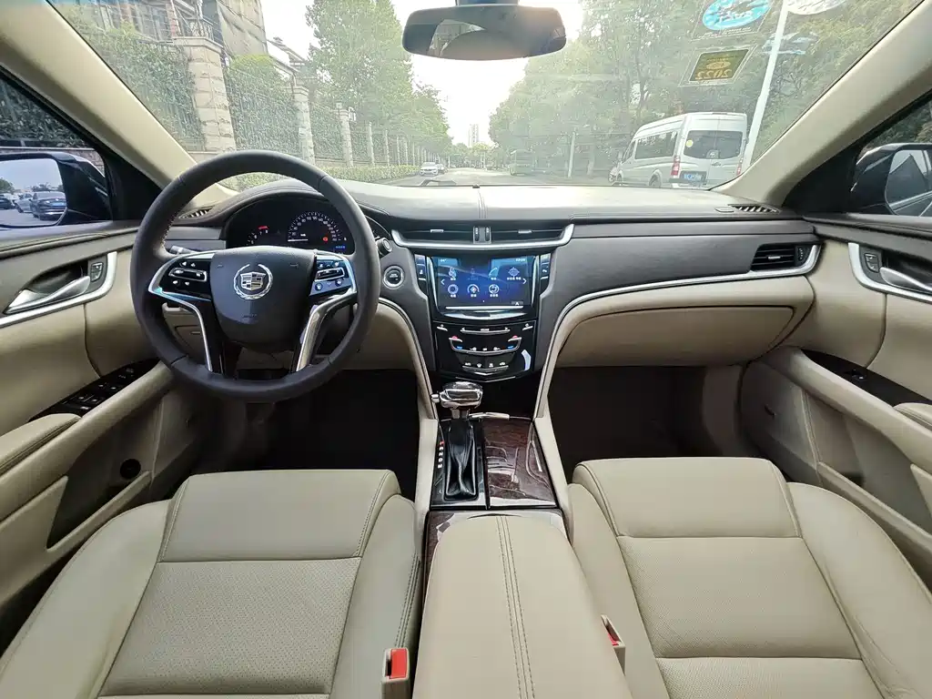 Cadillac XTS 2015 — фото 13