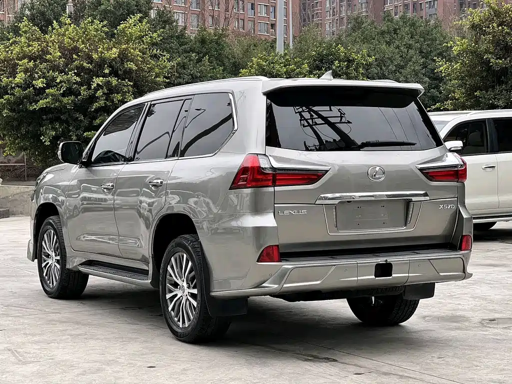 Lexus LX 2019 — фото 3
