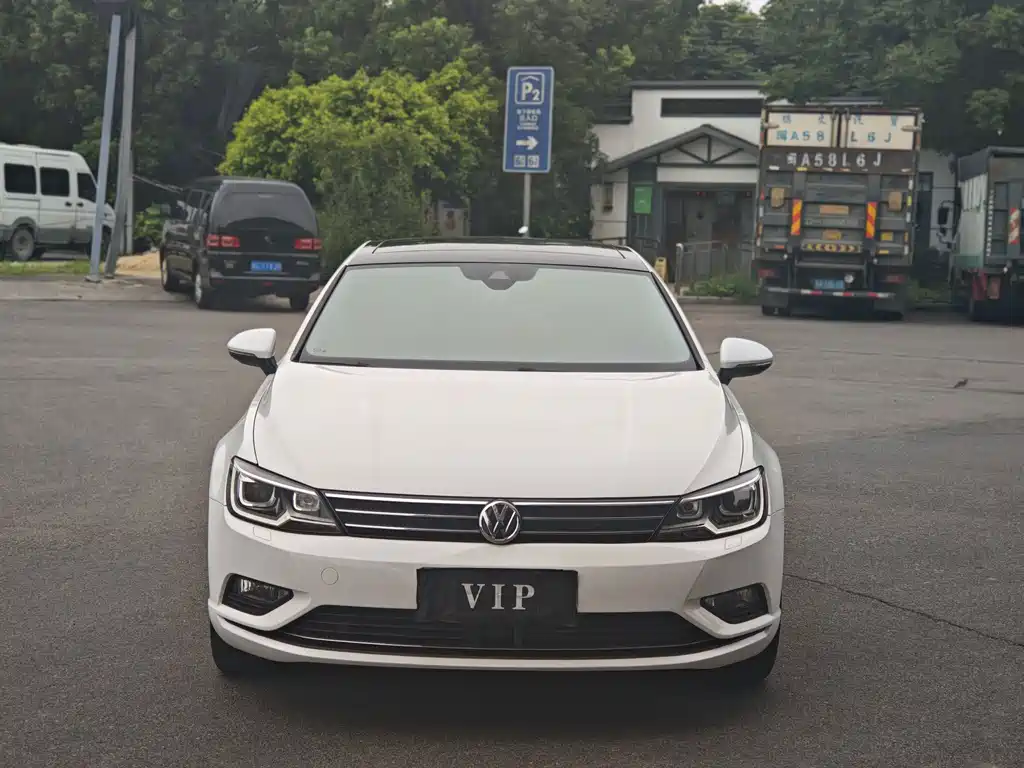 Volkswagen Lamando 2015