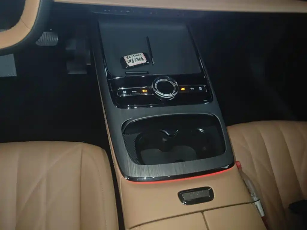 Geely Galaxy Starshine 8 2025 — фото 14