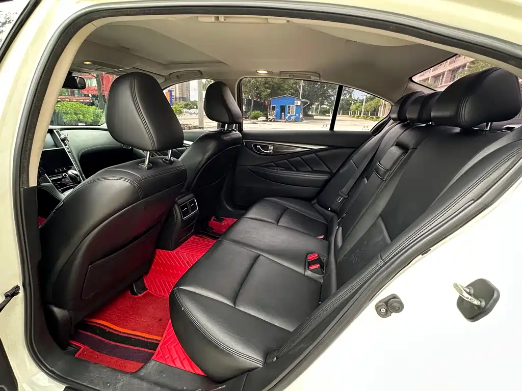 Infiniti Q50L 2018