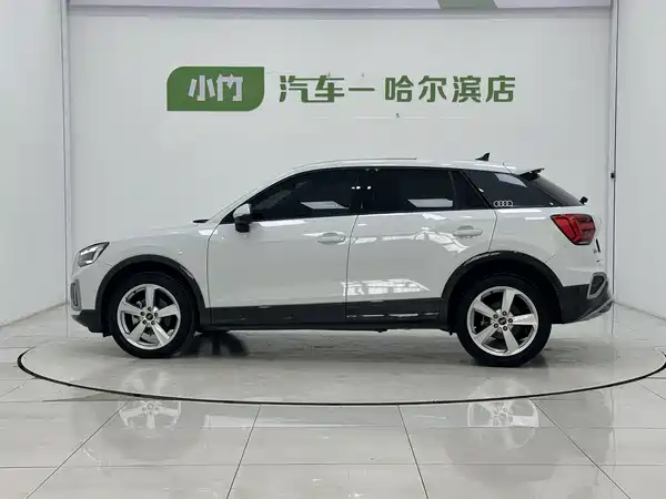 Audi Q2L 2023