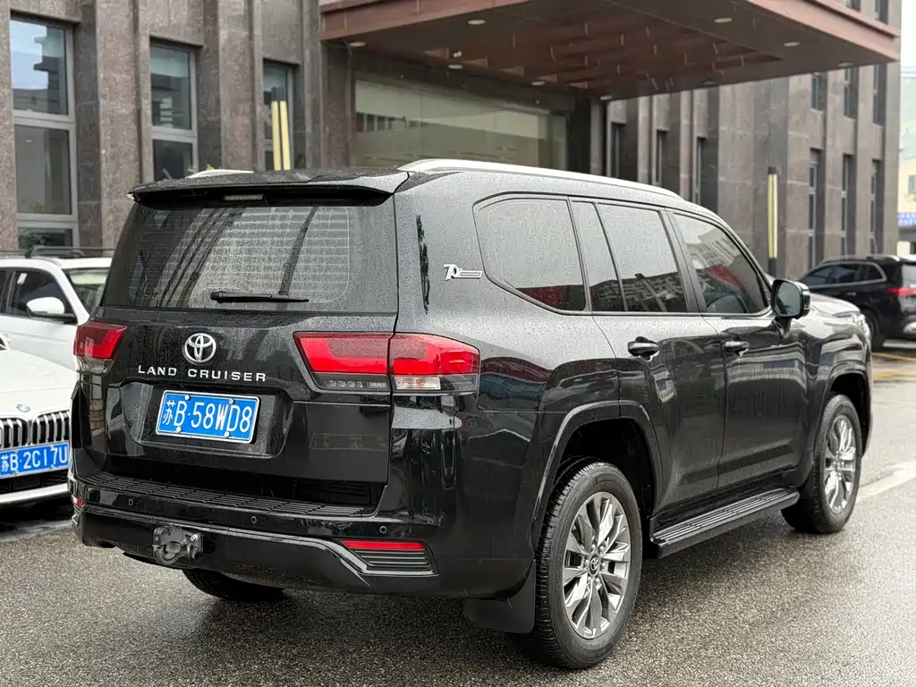 Toyota Land Cruiser 2024 — фото 12