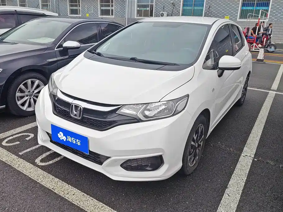 Honda Fit 2019 — фото 1