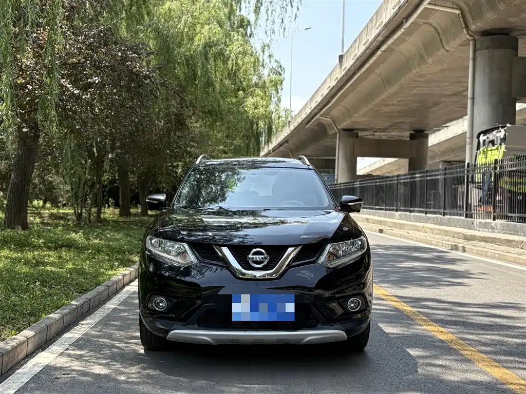 Nissan X-Trail 2015 — фото 2