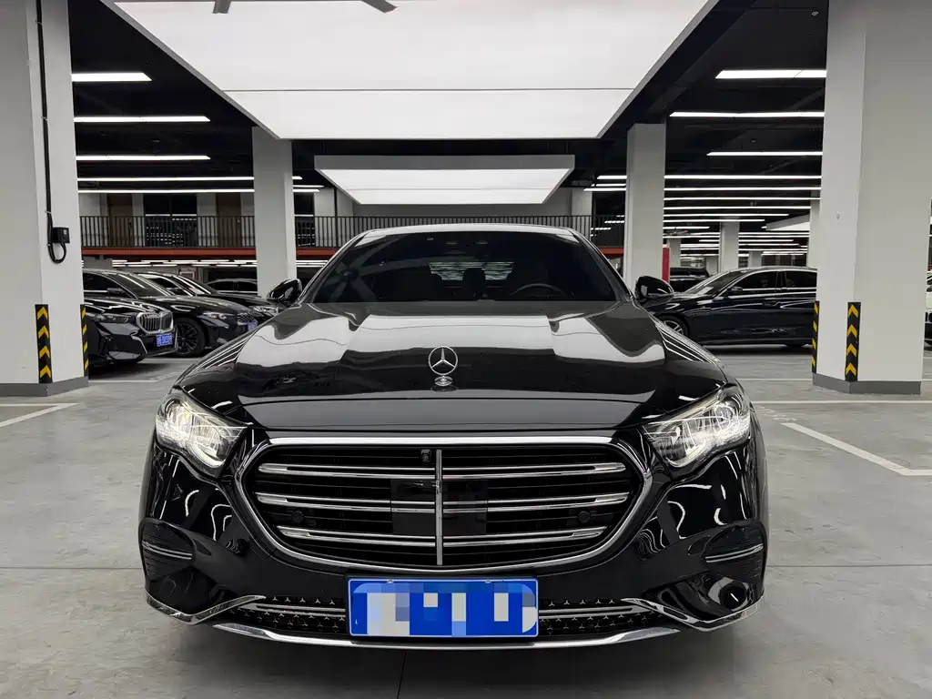 Mercedes-Benz E-Class 2025