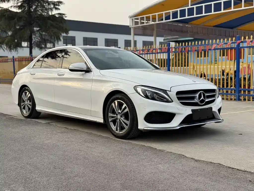 Mercedes-Benz C-Class 2017 — фото 3