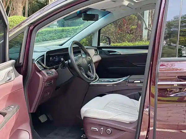 Buick GL8 2023