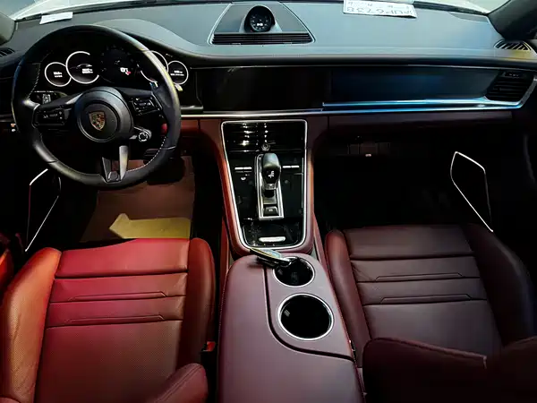 Porsche Panamera 2022