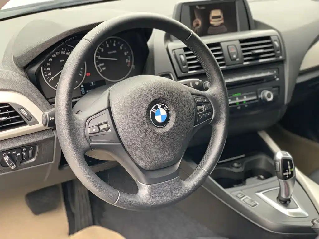 BMW 1 Series 2015 — фото 13