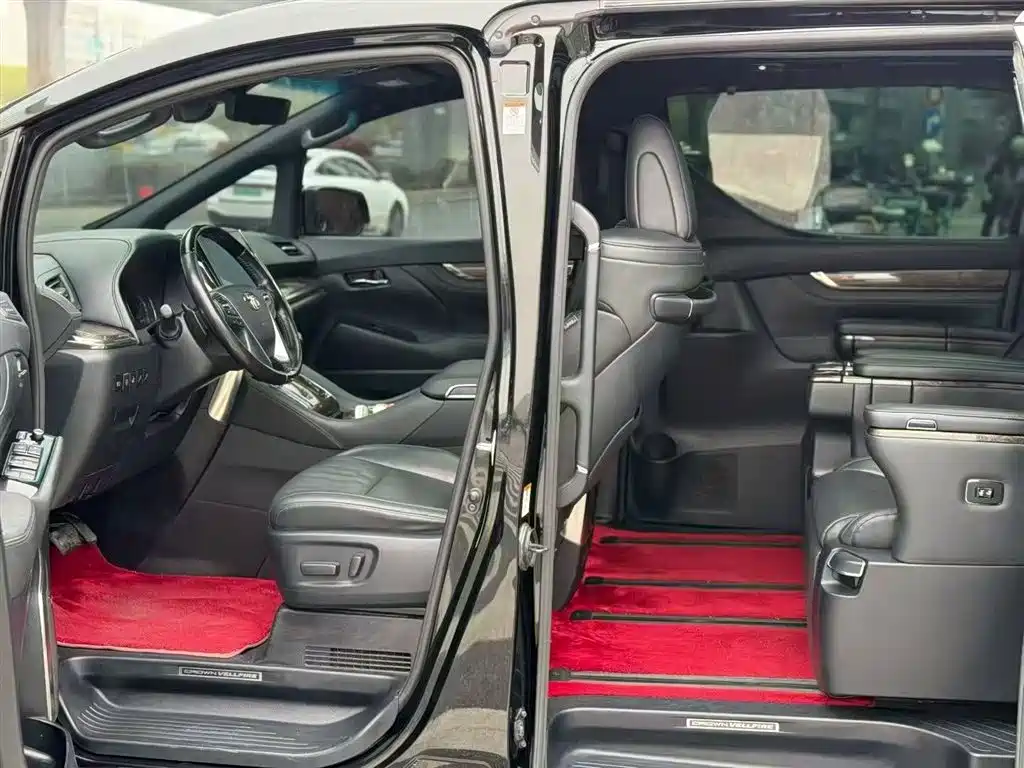 Toyota Vellfire 2022