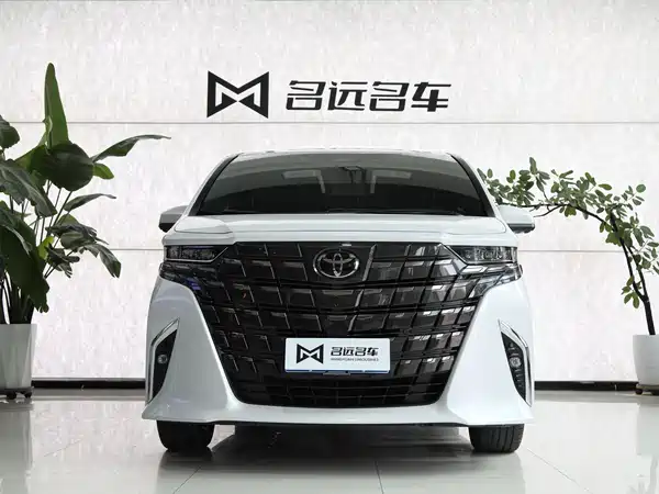 Toyota Alphard 2024