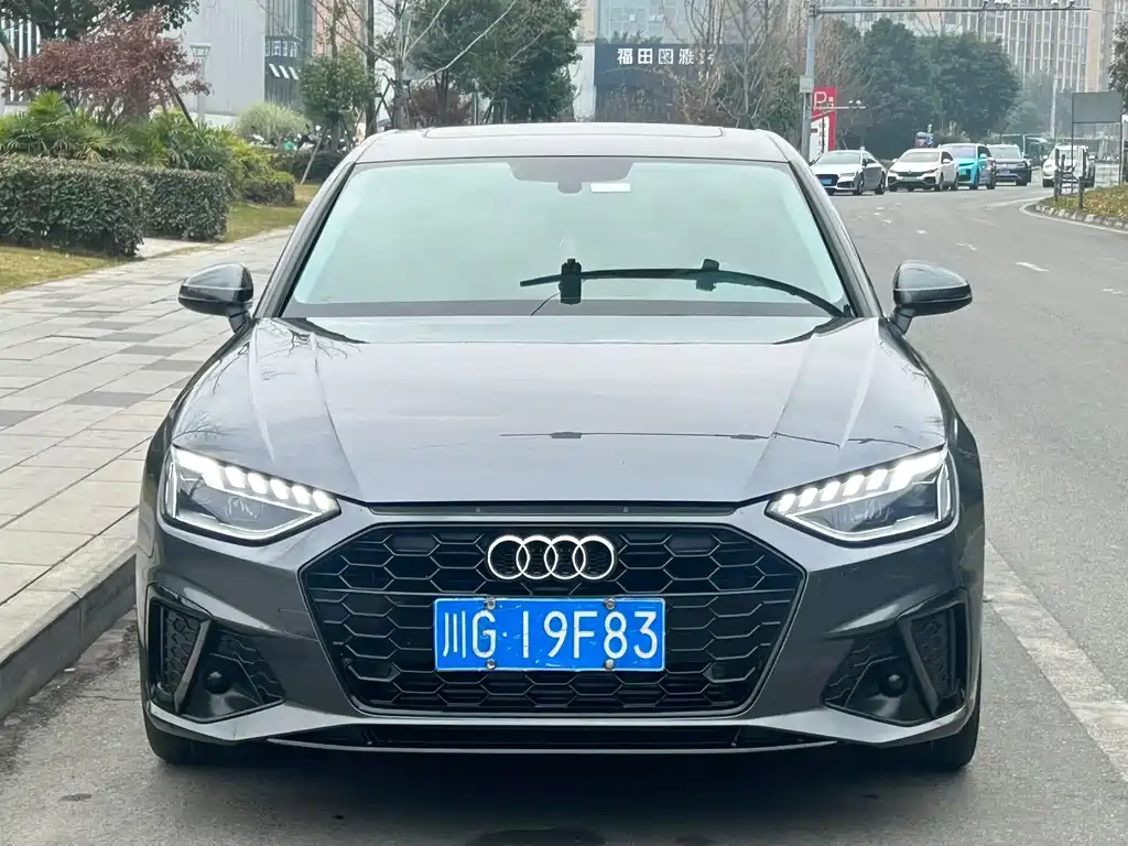 Audi A4L 2022 — фото 2