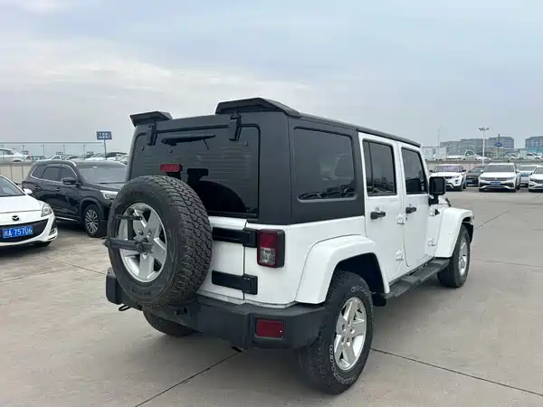 Jeep Wrangler 2014