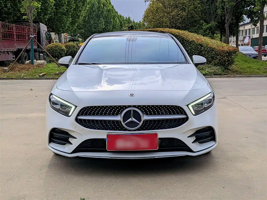 Mercedes-Benz A-Class 2022 — фото 5