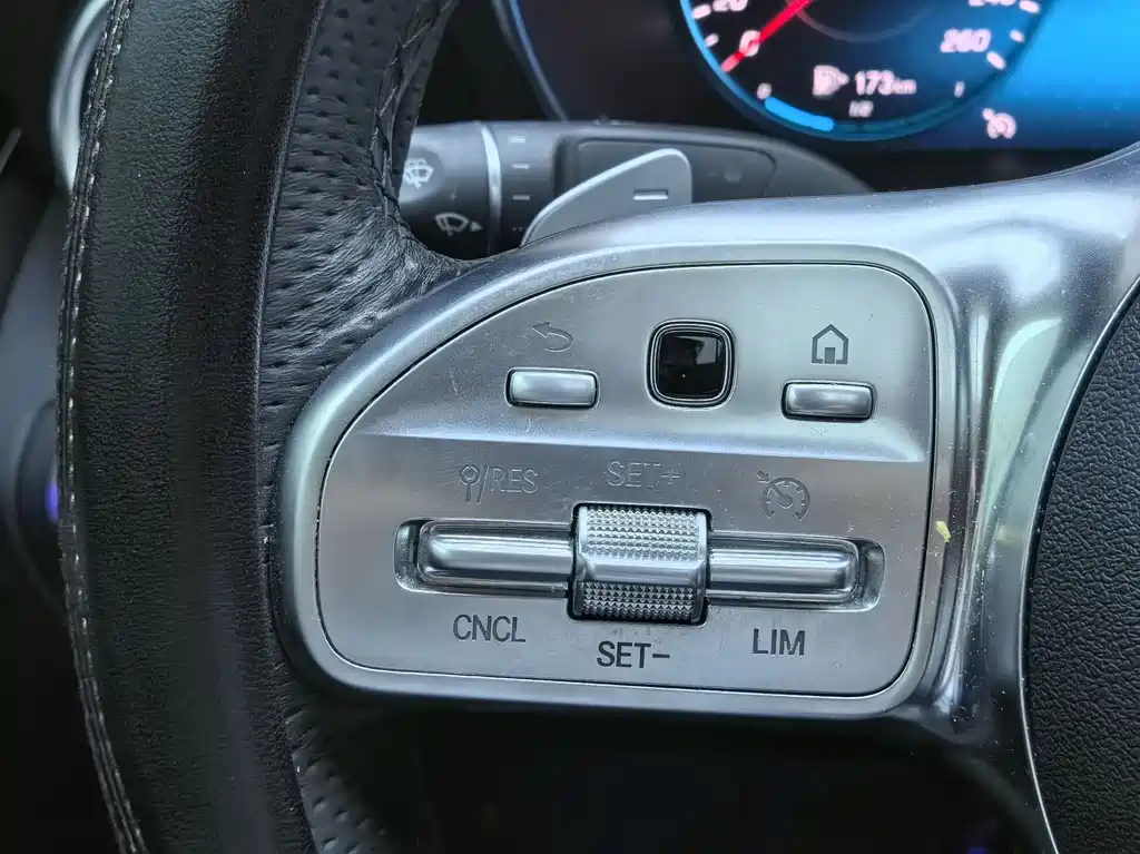 Mercedes-Benz C-Class 2020 — фото 13