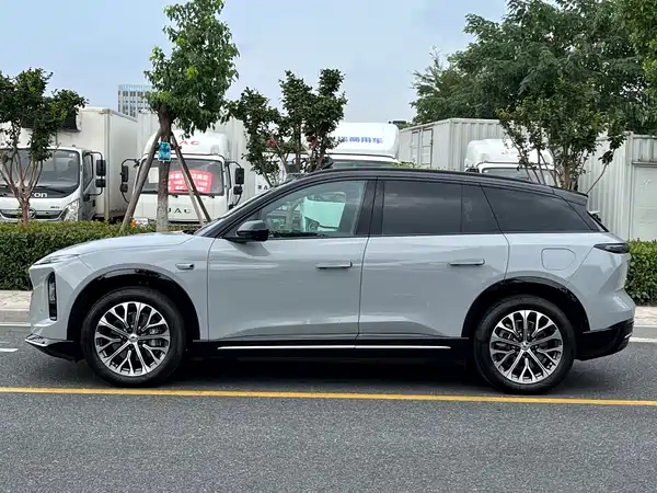 NIO ES6 2025