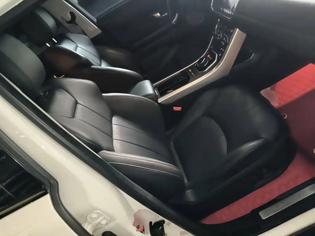 Land Rover Range Rover Evoque 2019 — фото 25