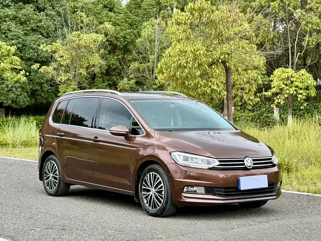 Volkswagen Touran 2018 — фото 3