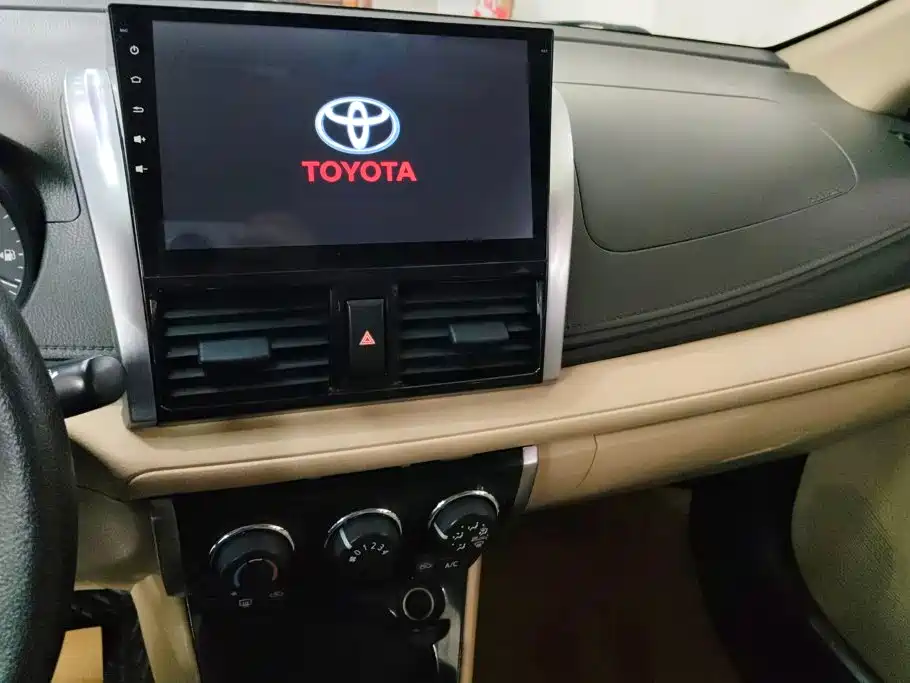 Toyota Vios 2015 — фото 12