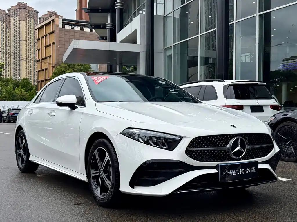 Mercedes-Benz A-Class 2025 — фото 3
