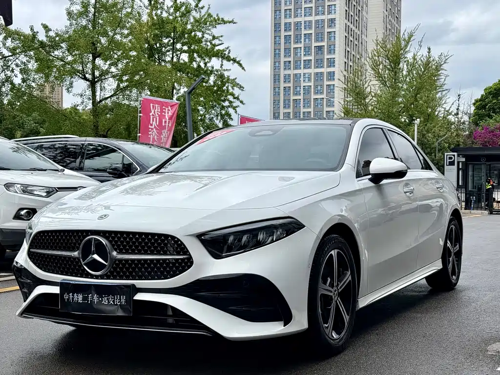 Mercedes-Benz A-Class 2025 — фото 9
