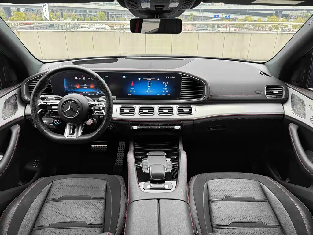 Mercedes-Benz GLE AMG 2024 — фото 9