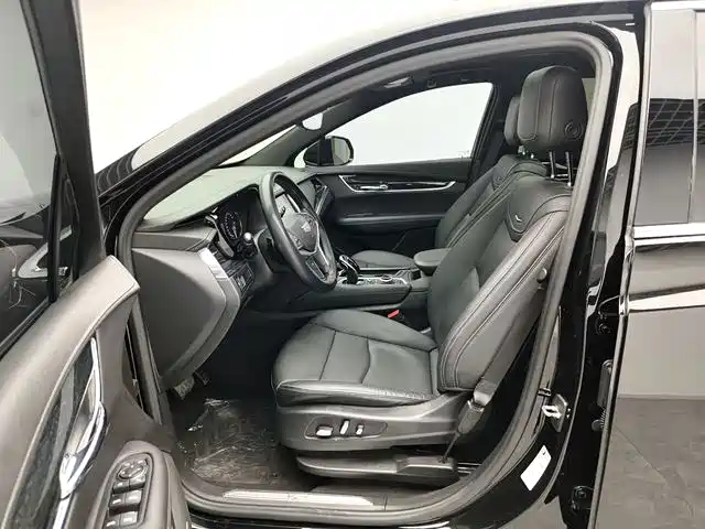 Cadillac XT5 2020 — фото 10