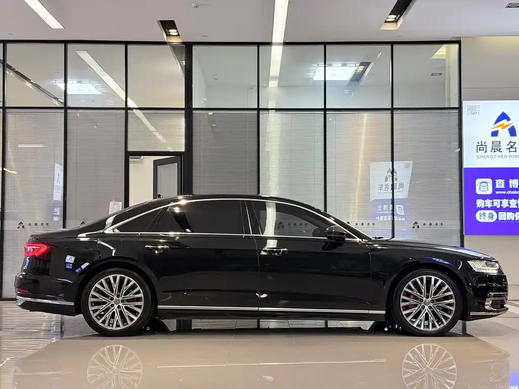 Audi A8 2019 — фото 16