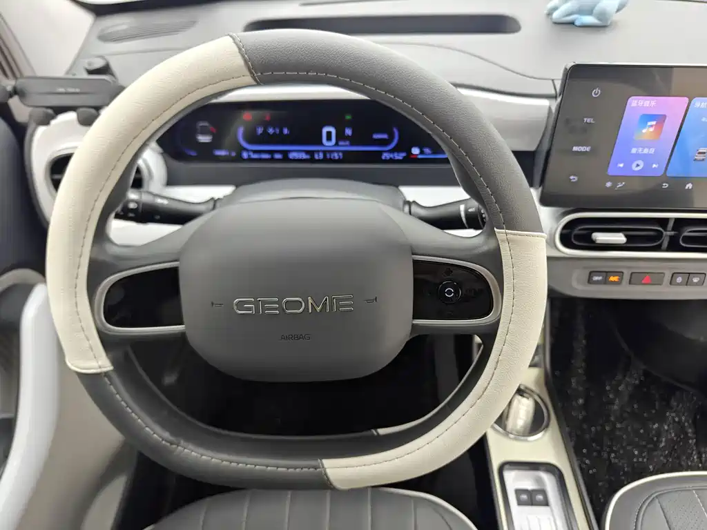 Geely Galaxy Panda 2025 — фото 11