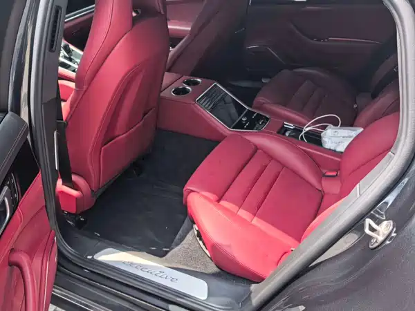 Porsche Panamera 2022