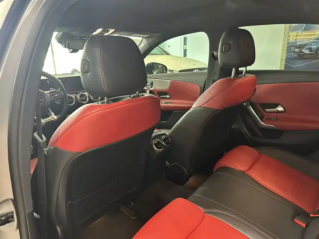 Mercedes-Benz A-Class AMG 2022 — фото 8