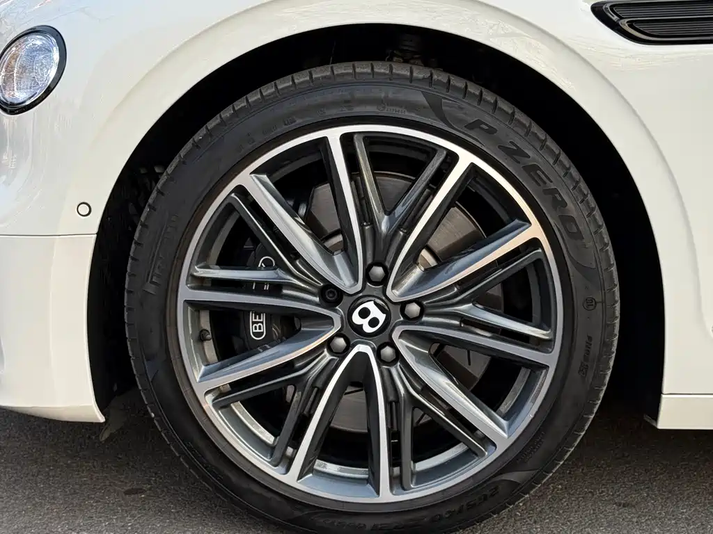 Bentley Flying Spur PHEV 2023 — фото 13