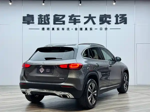 Mercedes-Benz GLA 2021