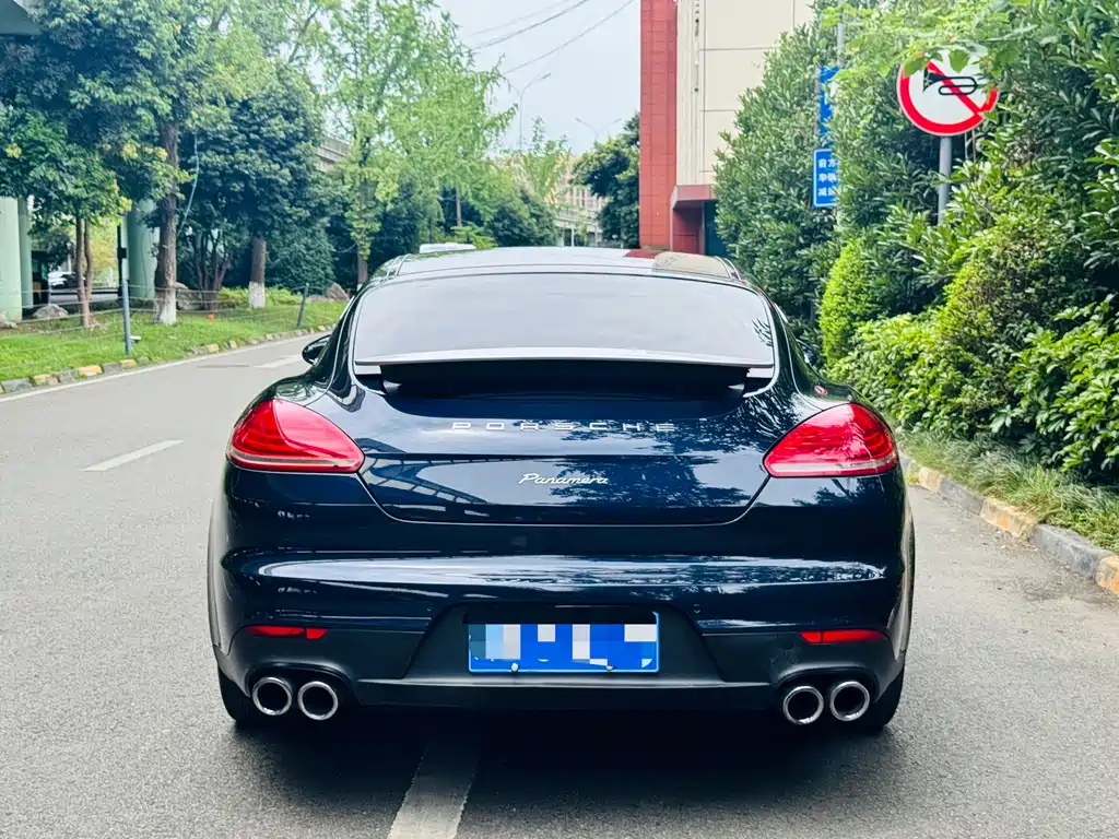 Porsche Panamera 2016 — фото 16
