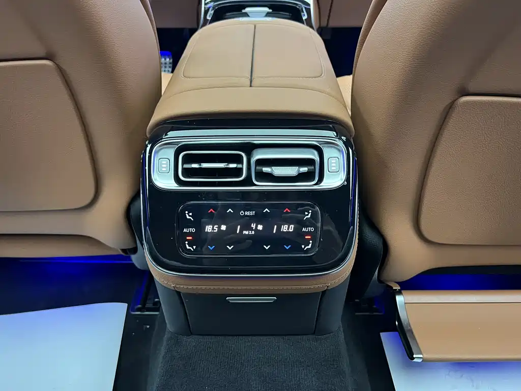 Mercedes-Benz S-Class 2023 — фото 9