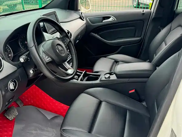 Mercedes-Benz B-Class 2017