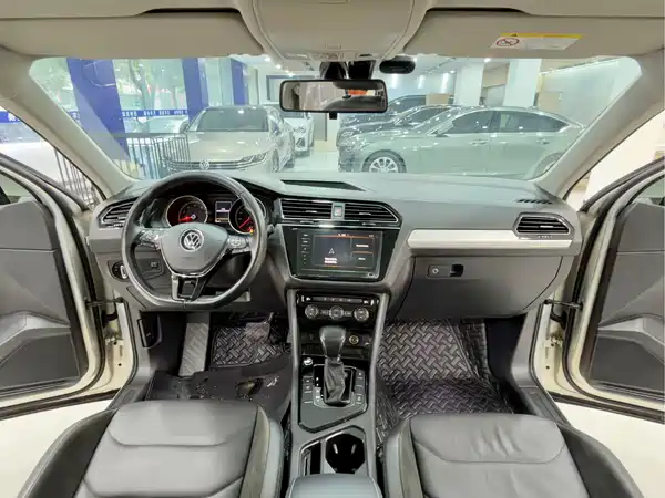Volkswagen Tiguan L 2020
