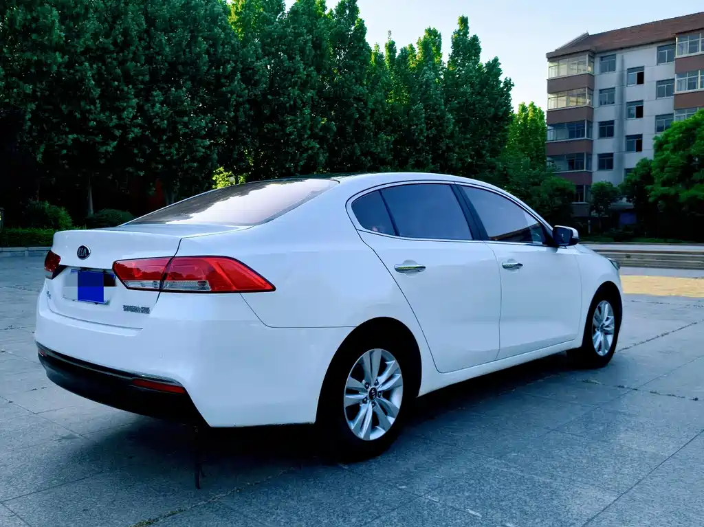 Kia K4 2015 — фото 16