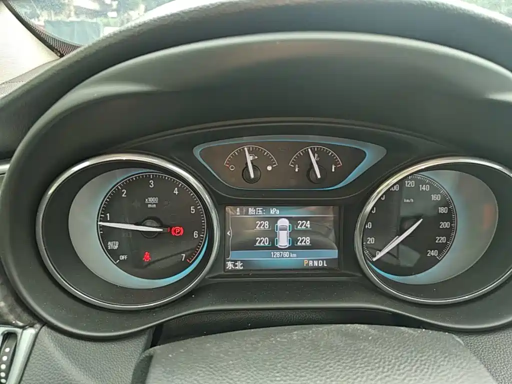 Buick Envision Plus 2015 — фото 12