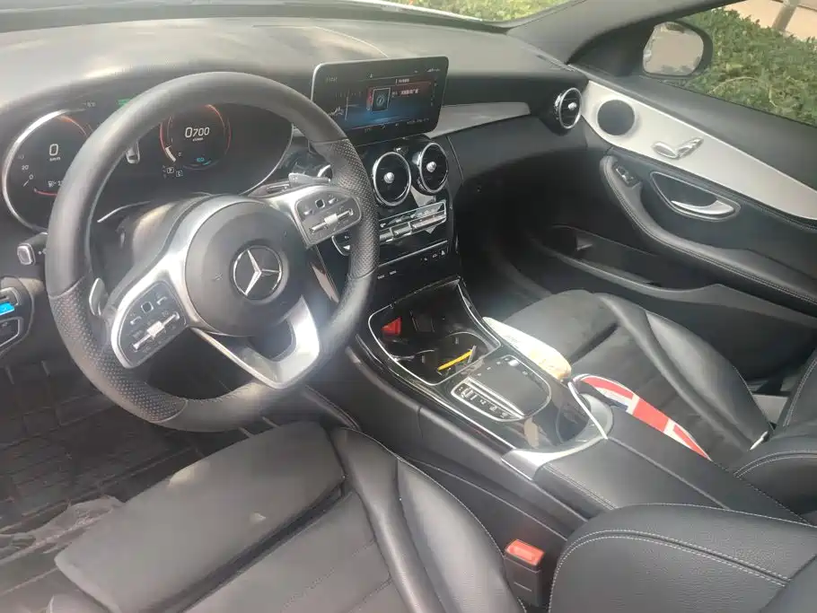 Mercedes-Benz C-Class 2020 — фото 12